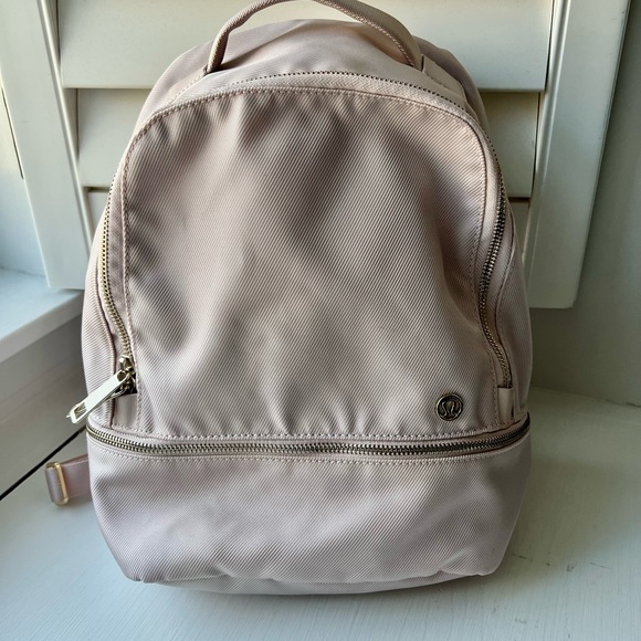 lululemon athletica Handbags - 🌟Lululemon backpack with gold hardware.